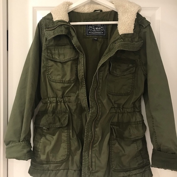 American Eagle Outfitters Jackets & Blazers - American Eagle Utility Jacket